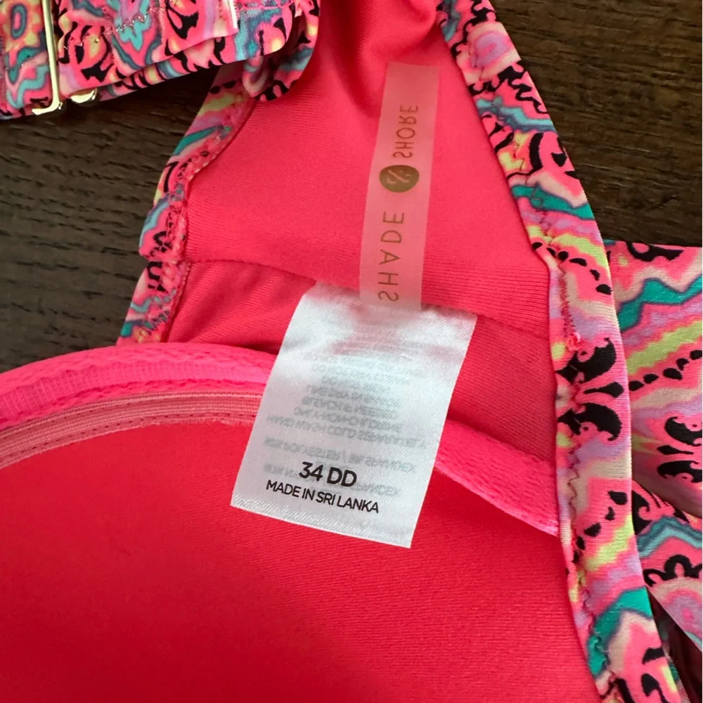 NWOT 34DD TOP SHADE&SHORE